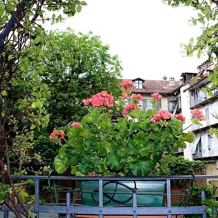 Exquisitely Renovated And Centrally Located Apartment With Free Parking Turin Exterior photo