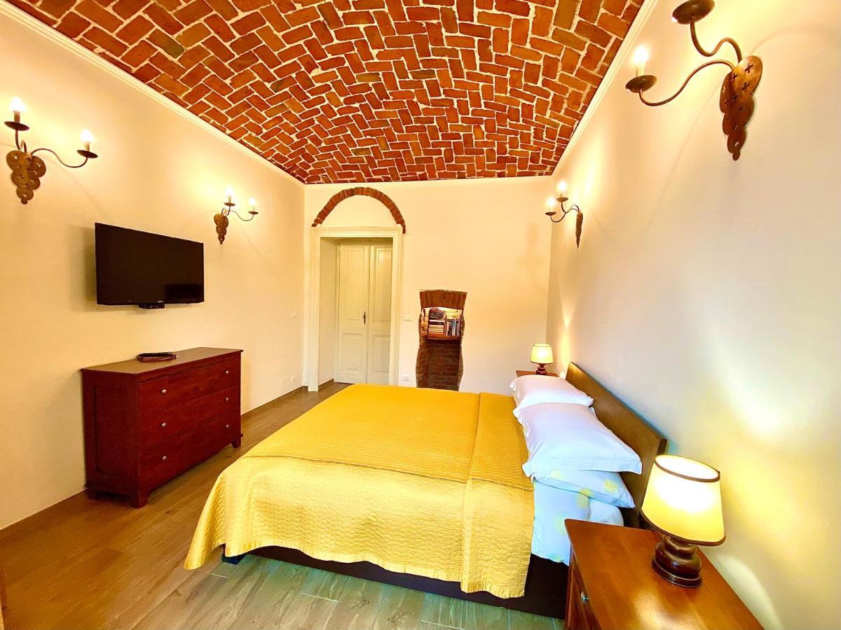 Exquisitely Renovated And Centrally Located Apartment With Free Parking Turin Exterior photo